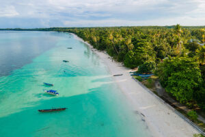 Pantai Ngurbloat Di Maluku Tenggara